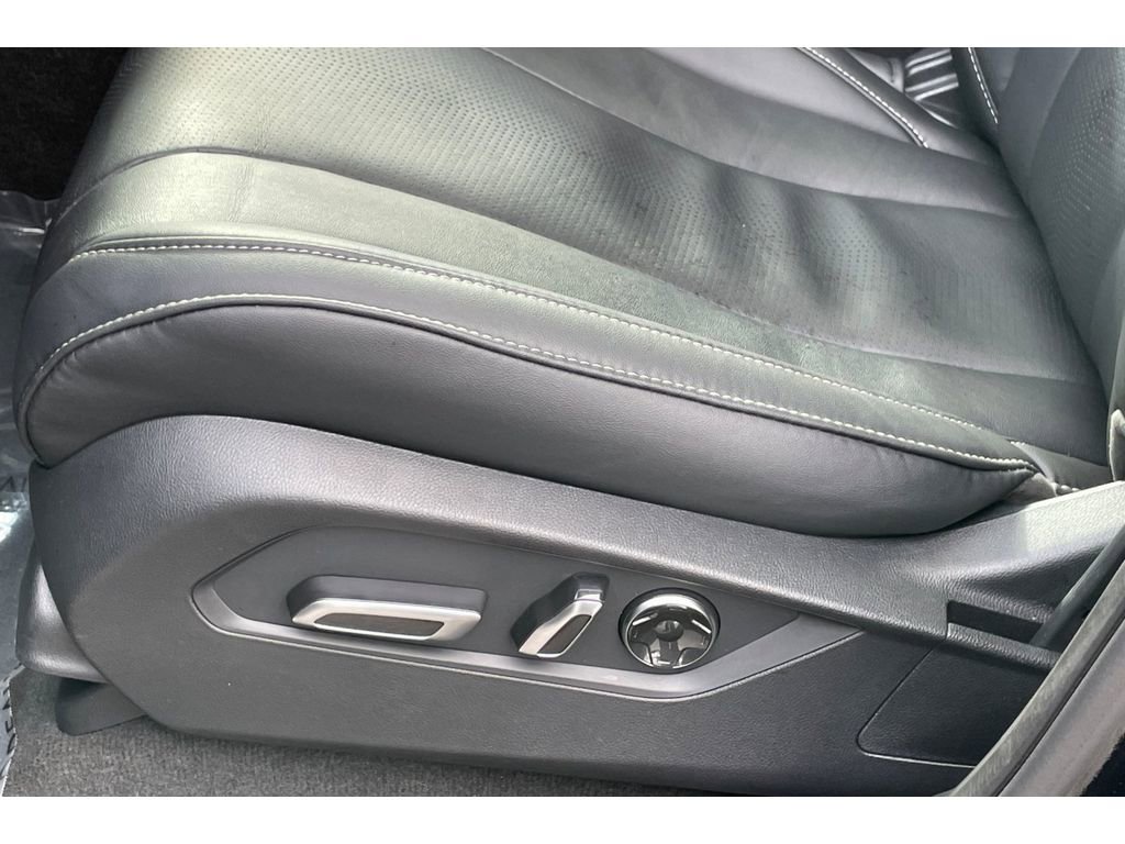 Certified 2025 Acura MDX FWD w/ Technology Package image 12