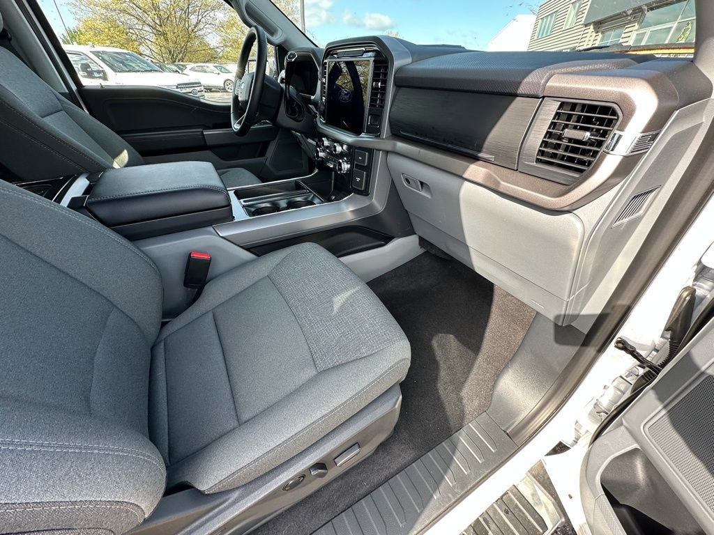 New 2025 Ford F150 XLT w/ Equipment Group 302A MID image 21