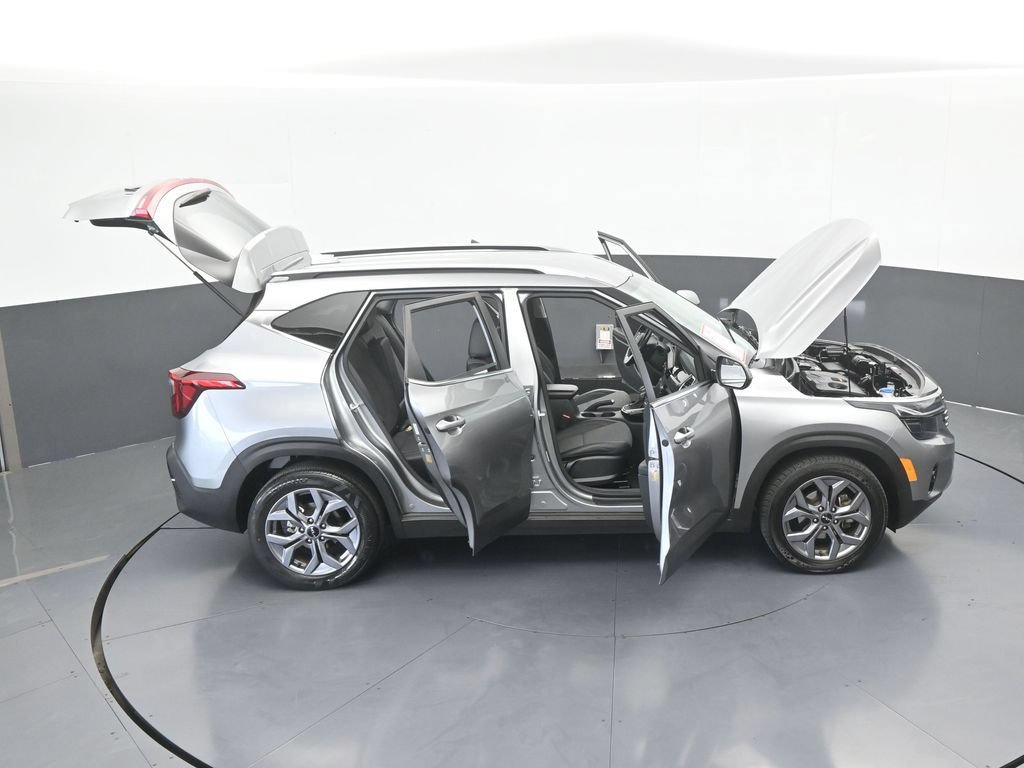 Used 2024 Kia Seltos S FWD image 69