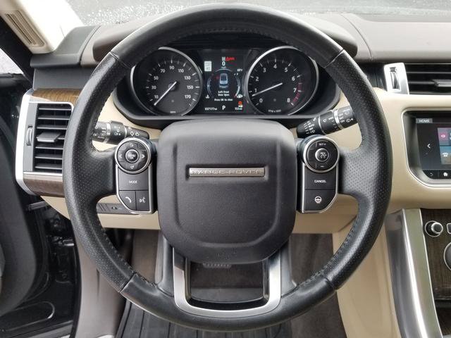 Used 2017 Land Rover Range Rover Sport HSE image 12