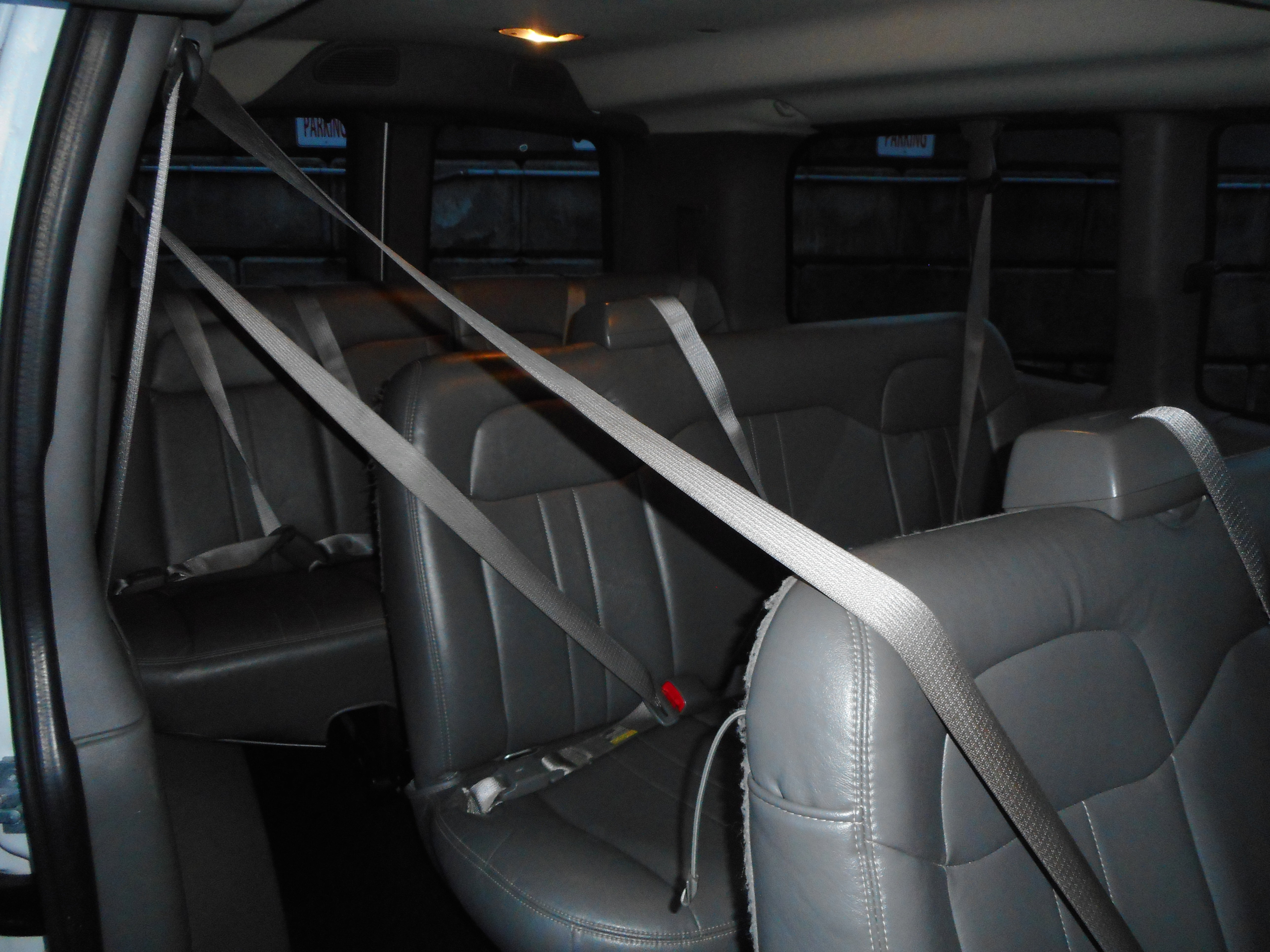 Used 2008 Chevrolet Express 3500 Passenger image 20
