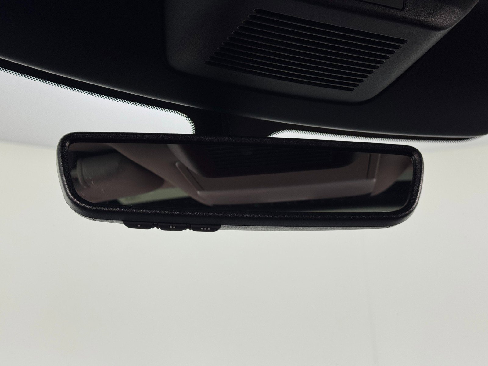 Used 2023 Nissan Pathfinder Platinum image 32