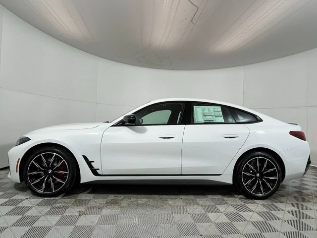 New 2026 BMW 430i xDrive w/ M Sport Package AWD/4WD image 4