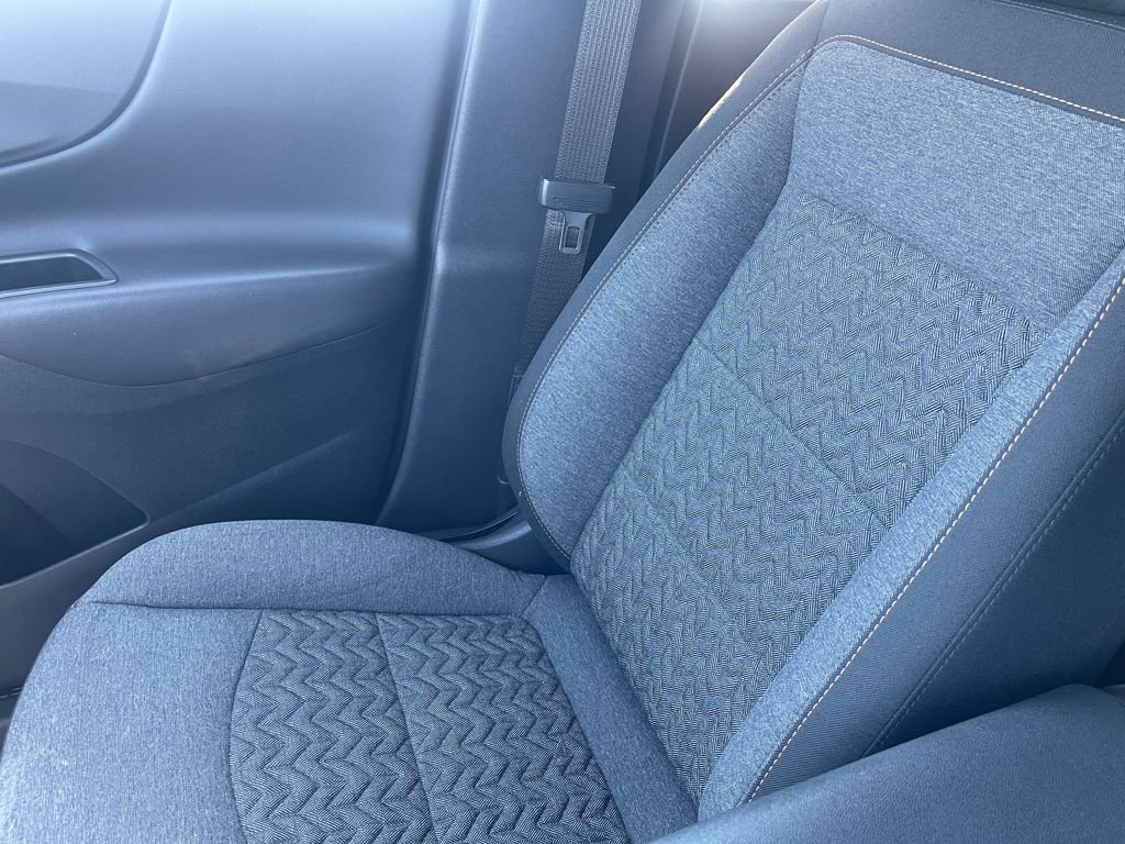 Used 2023 Chevrolet Equinox LT image 30