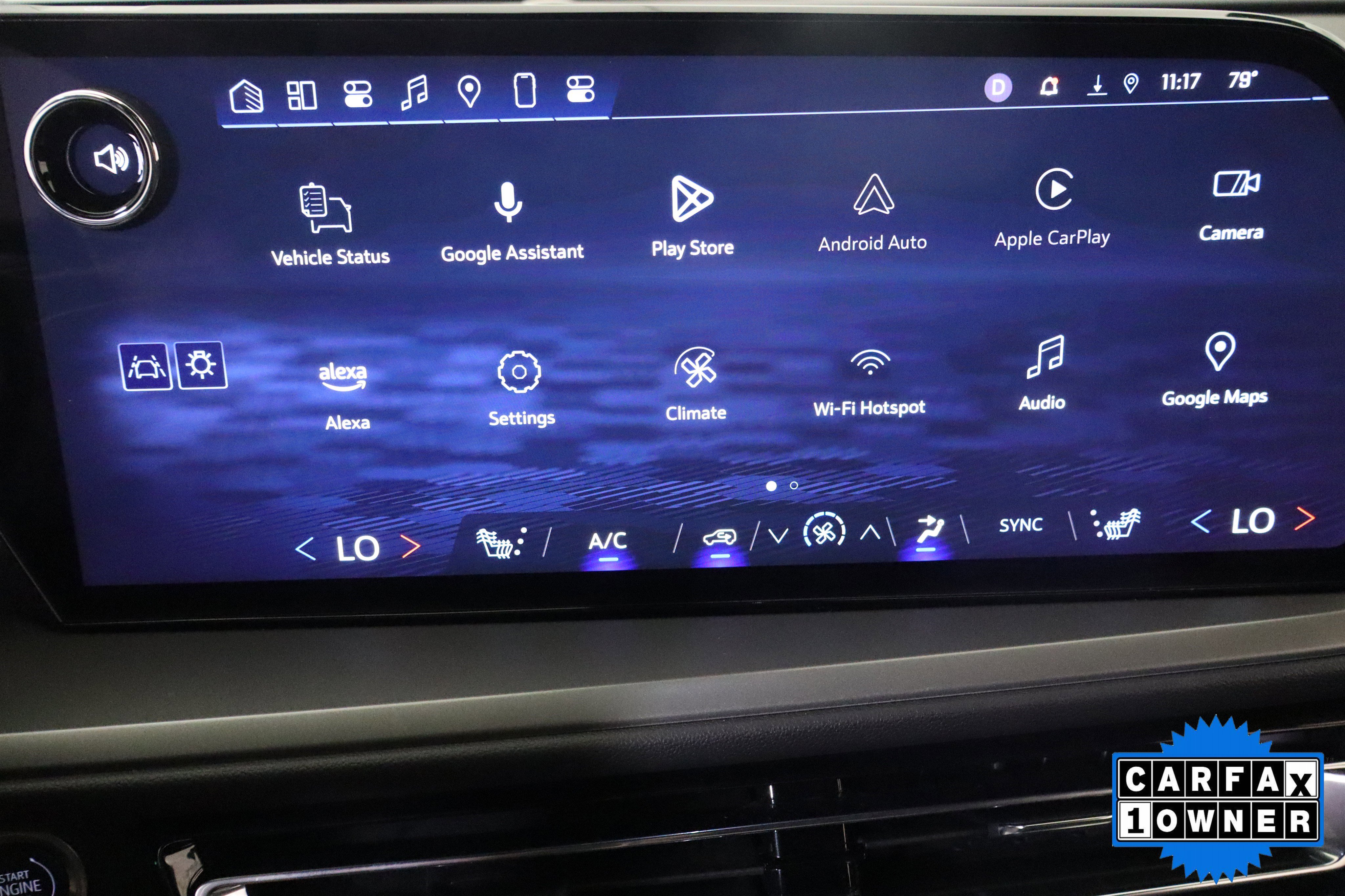 Used 2024 Chevrolet Traverse LT FWD image 25