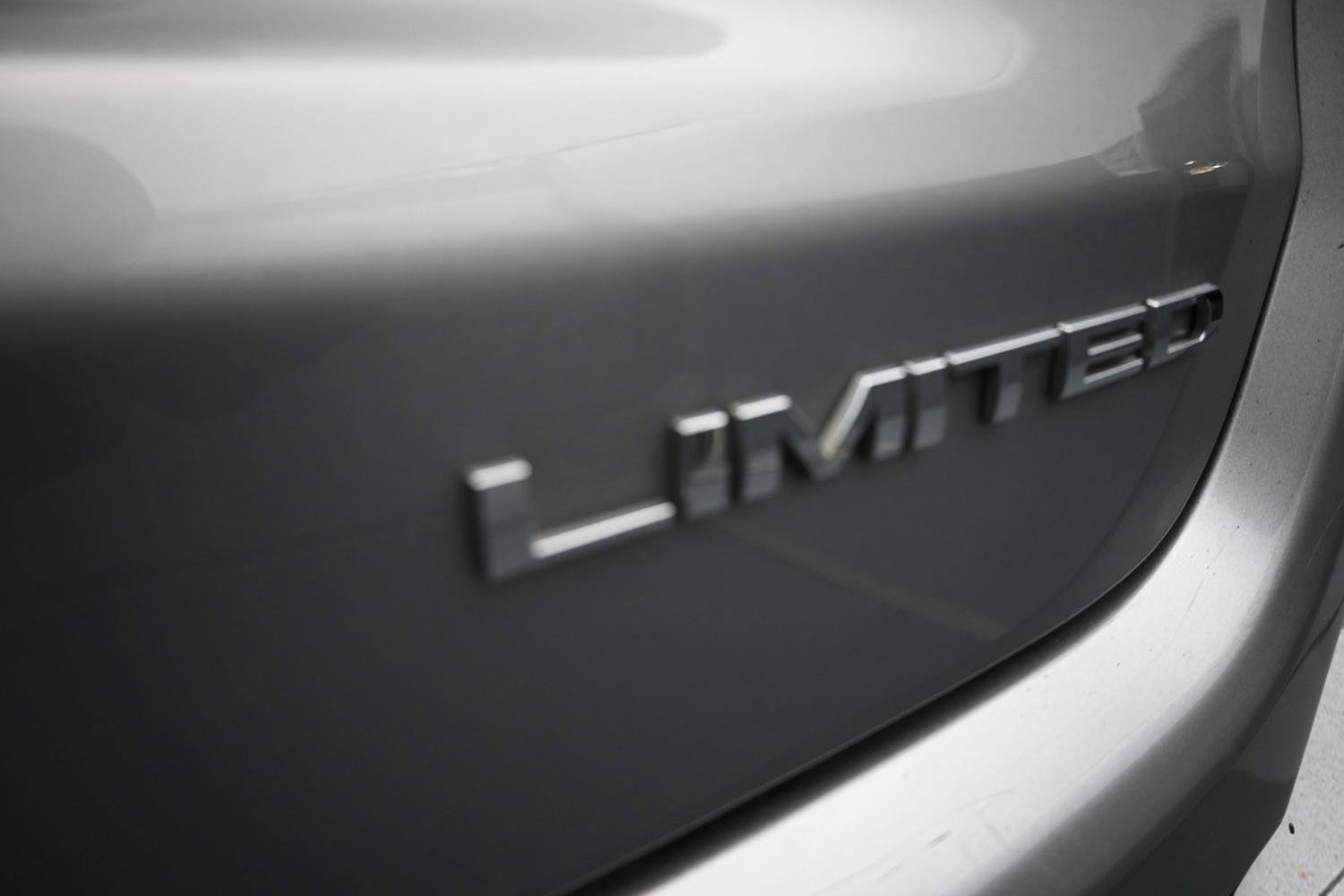 Used 2021 Jeep Compass Limited image 30