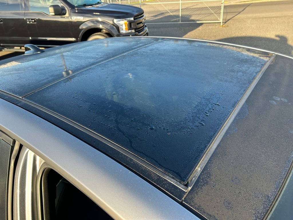 Used 2025 Toyota Camry XSE FWD image 29