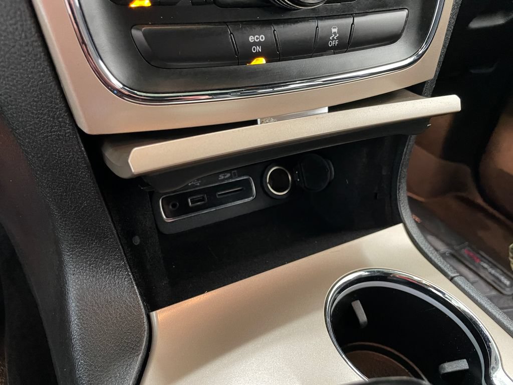 Used 2014 Jeep Grand Cherokee Altitude AWD/4WD image 30