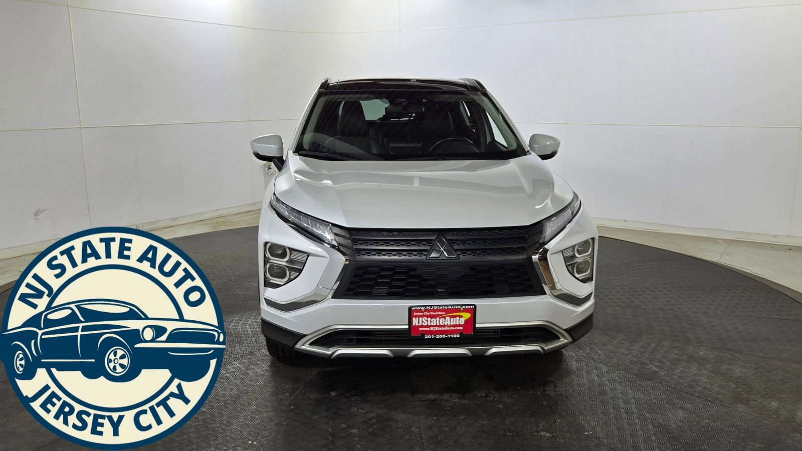 Used 2023 Mitsubishi Eclipse Cross SE image 2