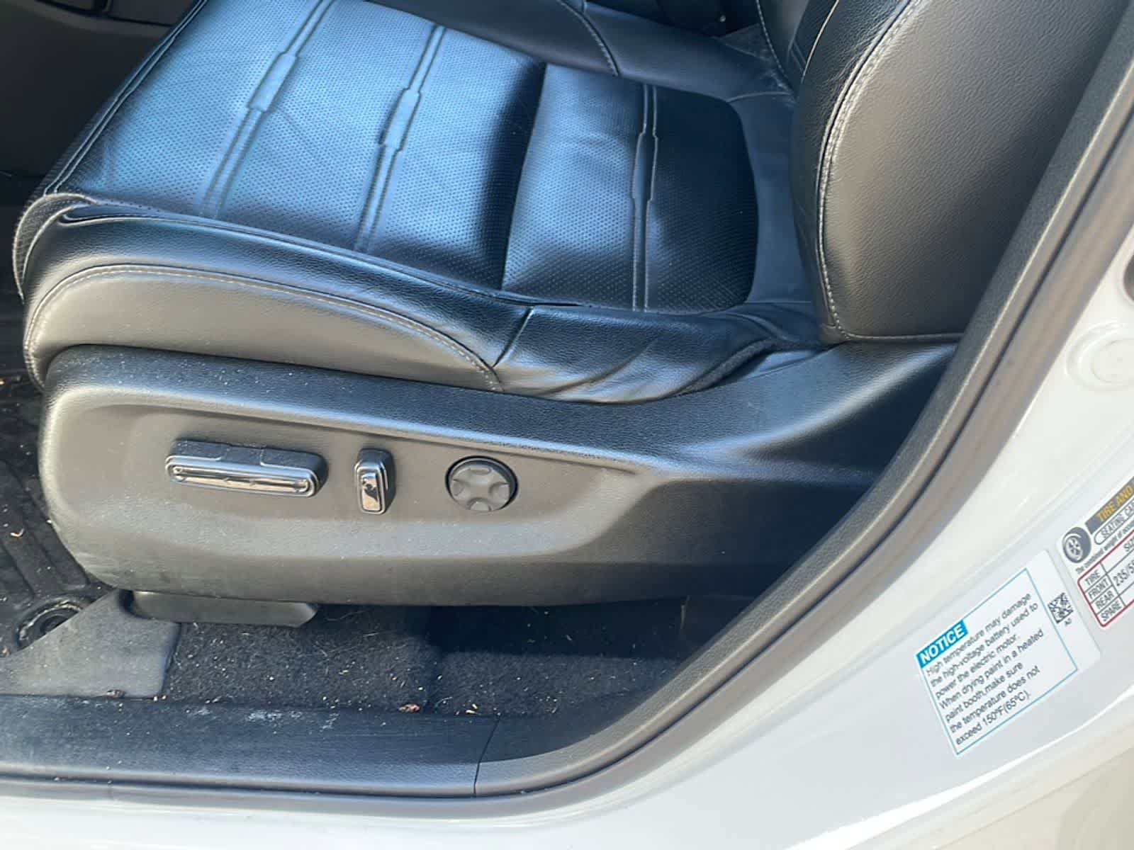 Used 2022 Honda CR-V Touring image 11