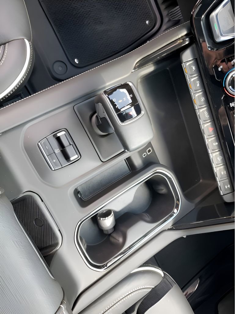 Used 2025 GMC Sierra 1500 AT4X image 39