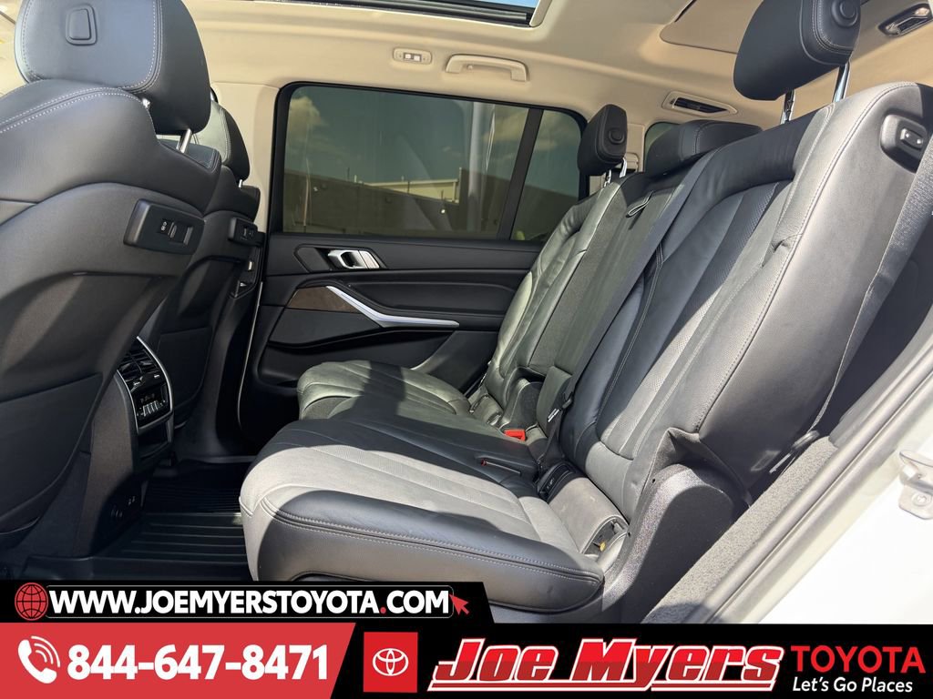 Used 2020 BMW X7 xDrive40i w/ Cold Weather Package image 31
