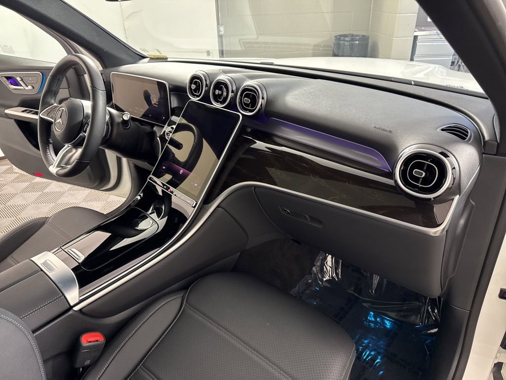 Certified 2025 Mercedes-Benz GLC 300 4MATIC image 19
