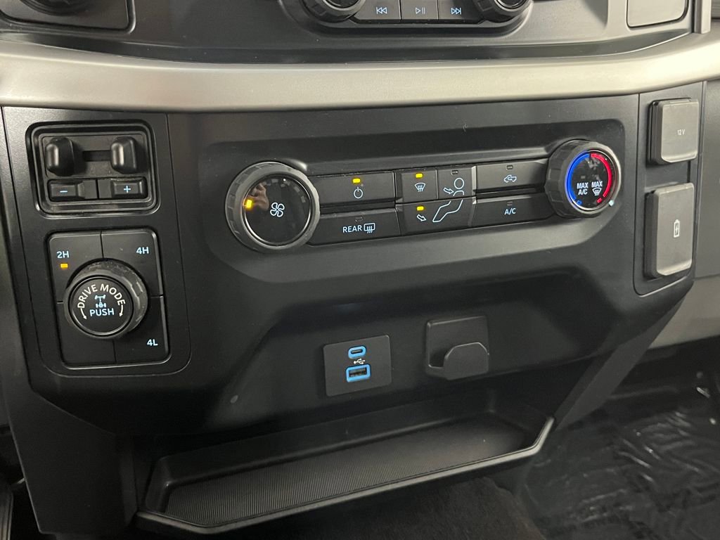Used 2022 Ford F150 XLT w/ Trailer Tow Package image 23
