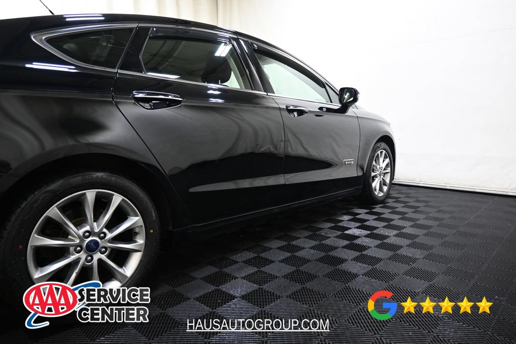 Used 2017 Ford Fusion Energi Titanium FWD image 19