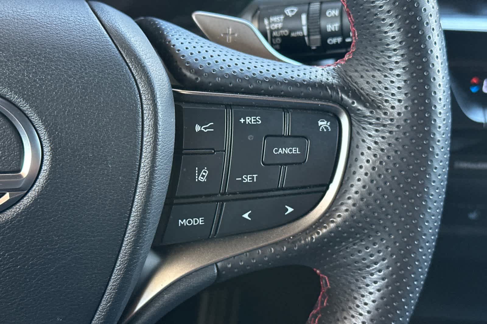 Used 2019 Lexus UX 250h F Sport w/ F Sport Premium Package AWD/4WD image 27