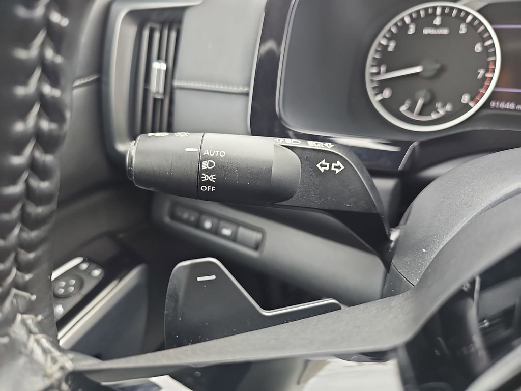 Used 2023 Nissan Pathfinder SL w/ SL Premium Package image 31