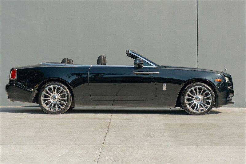 Used 2018 Rolls-Royce Dawn image 7