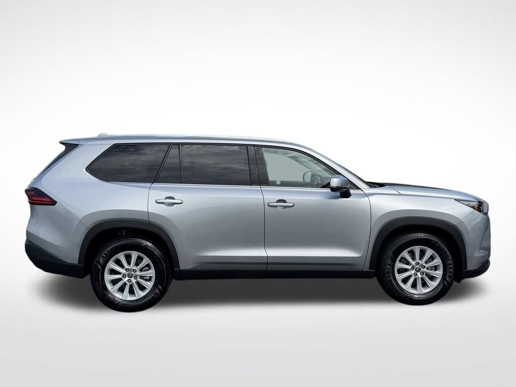 Used 2025 Toyota Grand Highlander AWD image 7