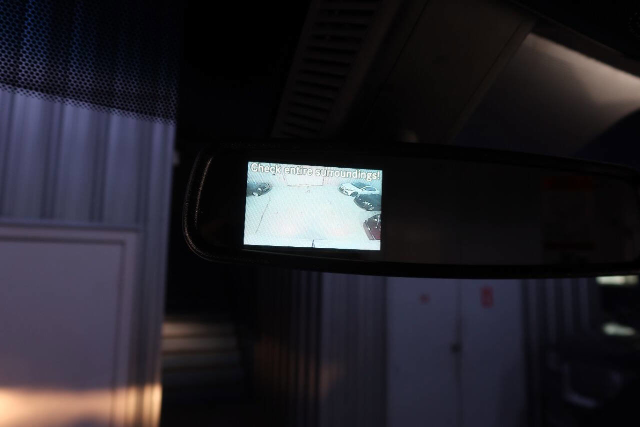 Used 2020 Mercedes-Benz Sprinter 2500 w/ Driver Convenience Package image 25