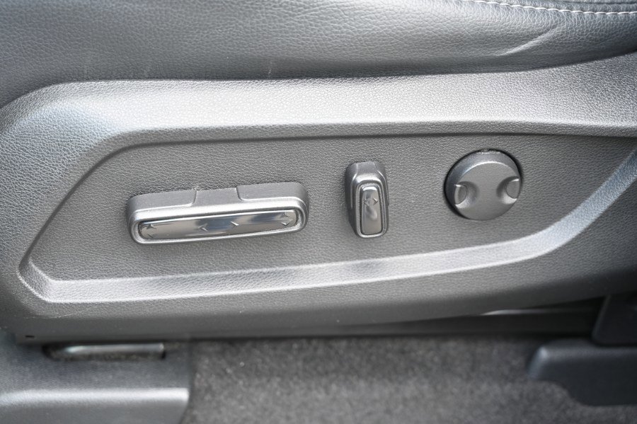 Used 2025 Honda Pilot EX-L image 14