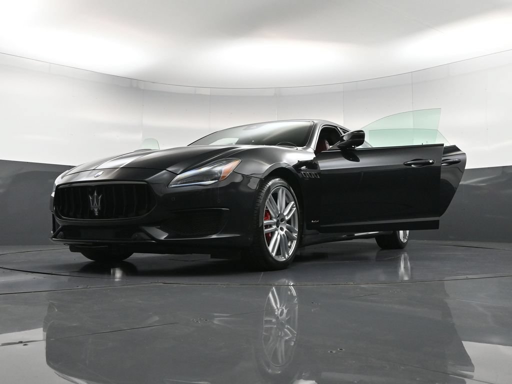 Used 2020 Maserati Quattroporte S GranSport Q4 AWD/4WD image 42