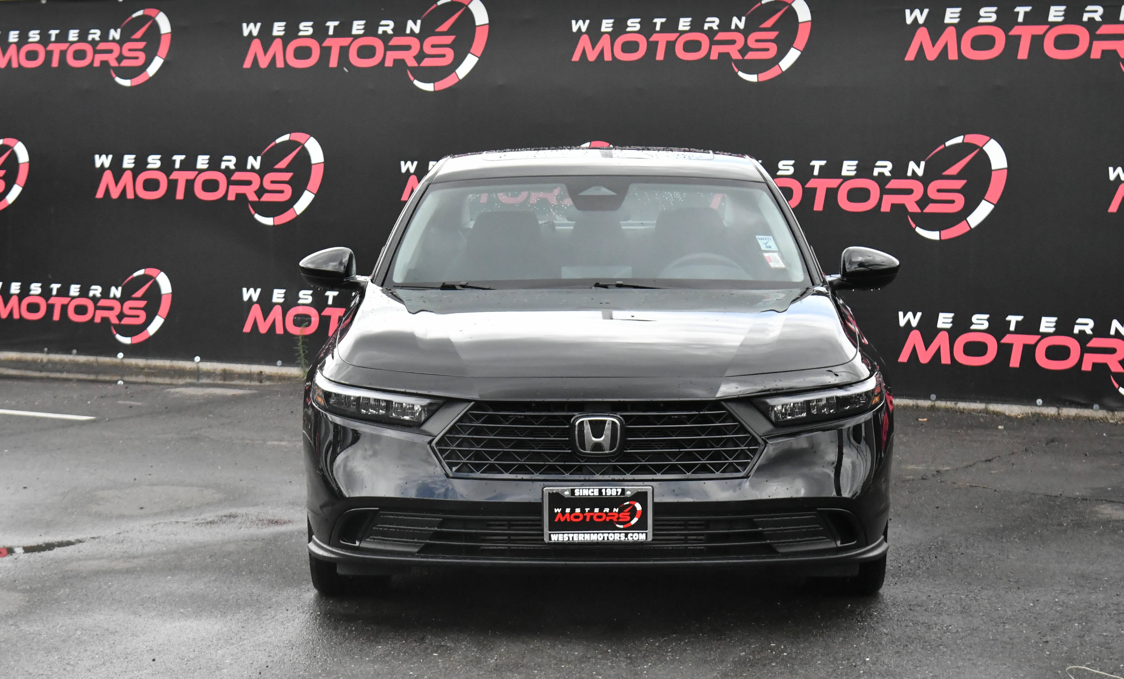 Used 2025 Honda Accord SE image 2