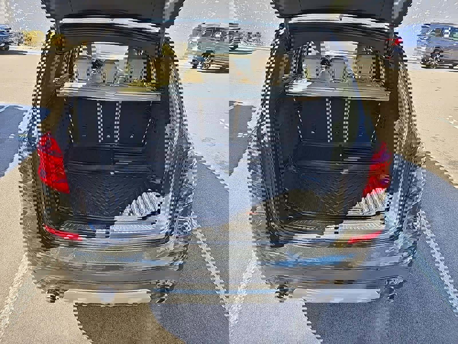 Used 2020 BMW X3 sDrive30i w/ Driving Assistance Package image 9