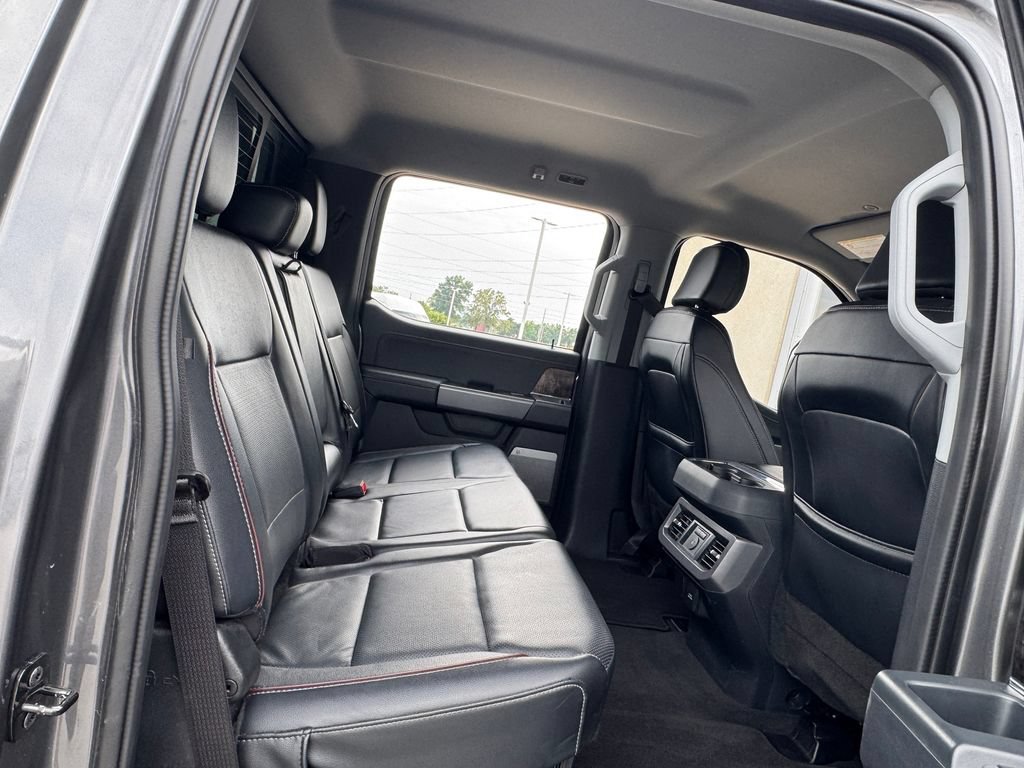Used 2024 Ford F350 Lariat w/ Black Appearance Package AWD/4WD image 33