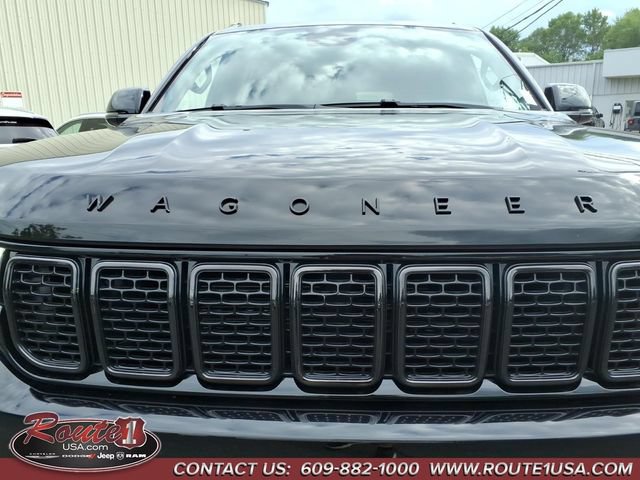 Used 2025 Jeep Wagoneer Series II AWD/4WD image 11