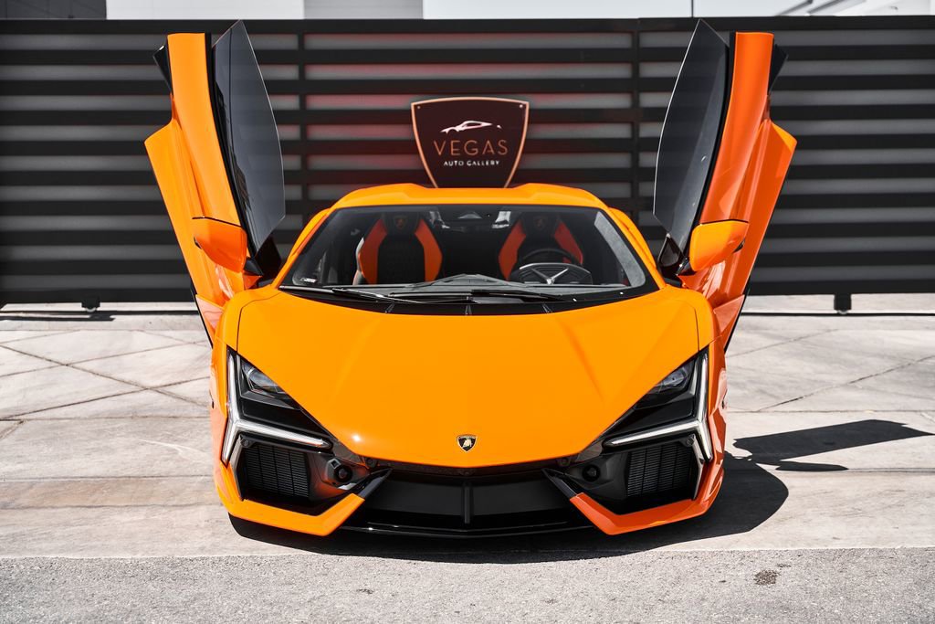 Used 2024 Lamborghini Revuelto AWD/4WD image 24