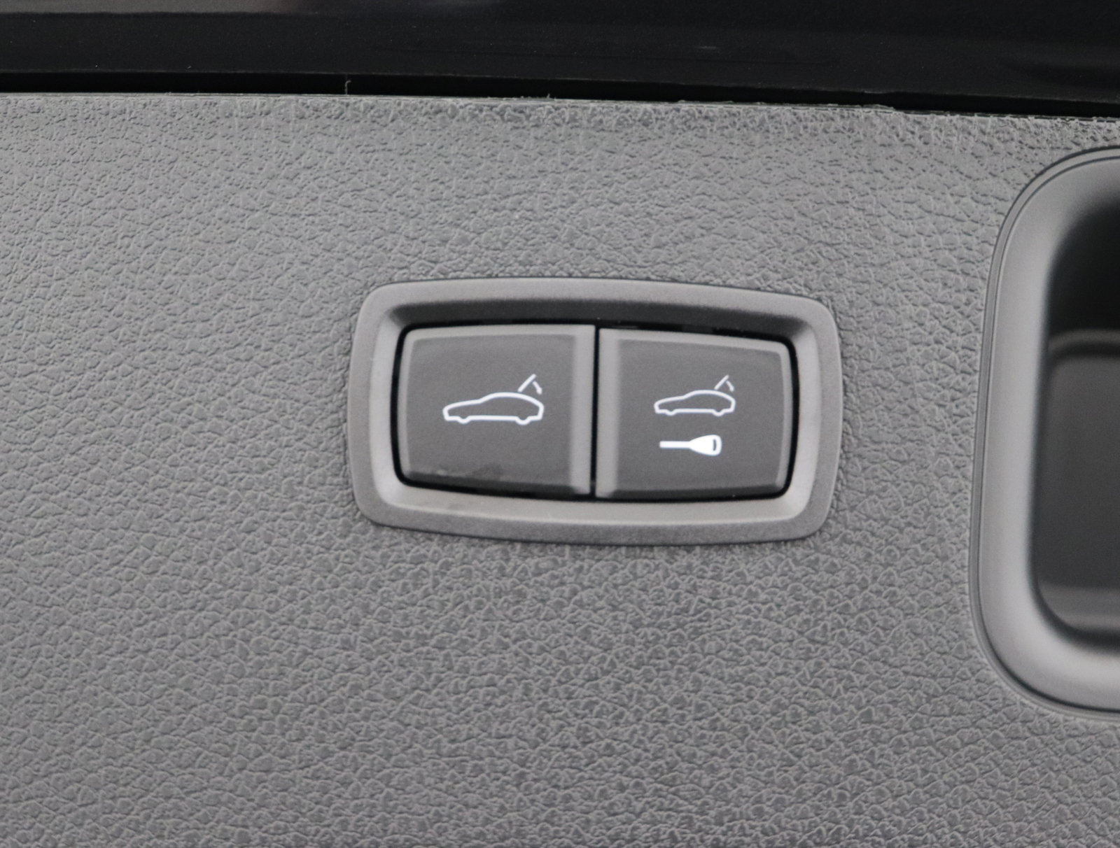 Used 2025 Porsche Macan image 17