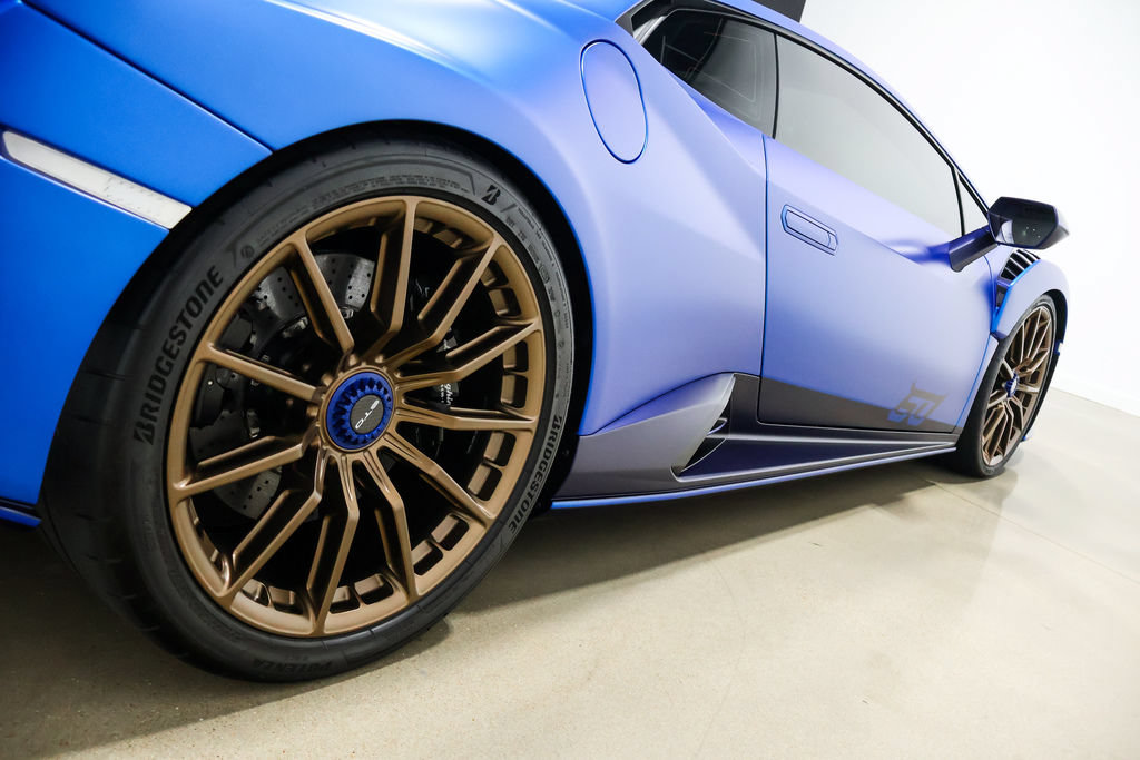 Used 2023 Lamborghini Huracan STO RWD image 41