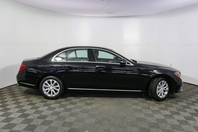 Used 2017 Mercedes-Benz E 300 4MATIC image 14