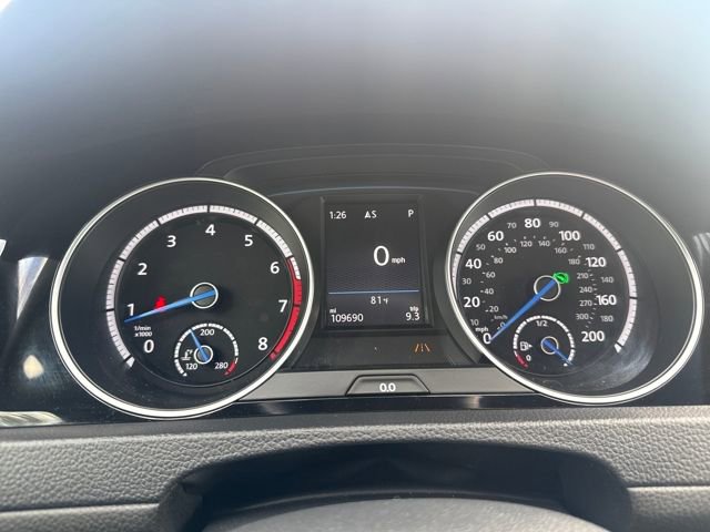 Used 2017 Volkswagen Golf R 4-Door image 14