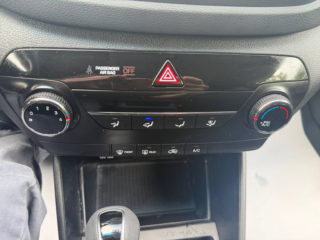 Used 2018 Hyundai Tucson SE AWD/4WD image 30