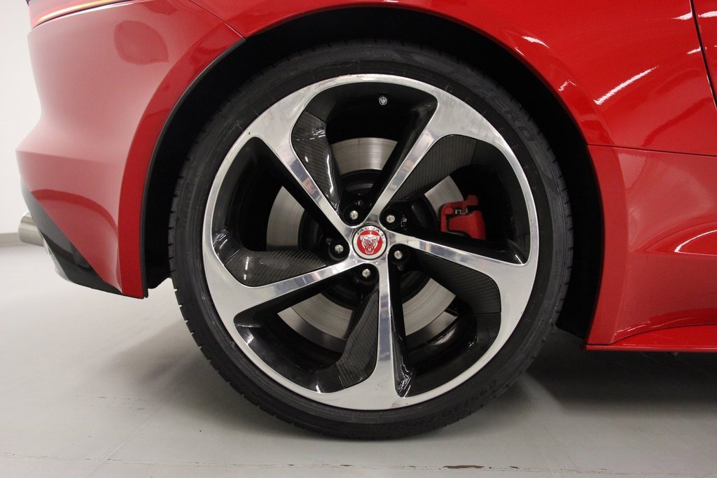 Used 2020 Jaguar F-TYPE R image 11