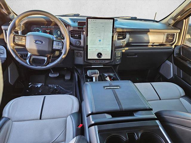Used 2025 Ford F150 Lightning Platinum image 18