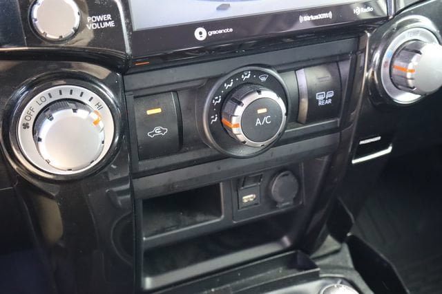 Used 2020 Toyota 4Runner TRD Off-Road AWD/4WD image 21
