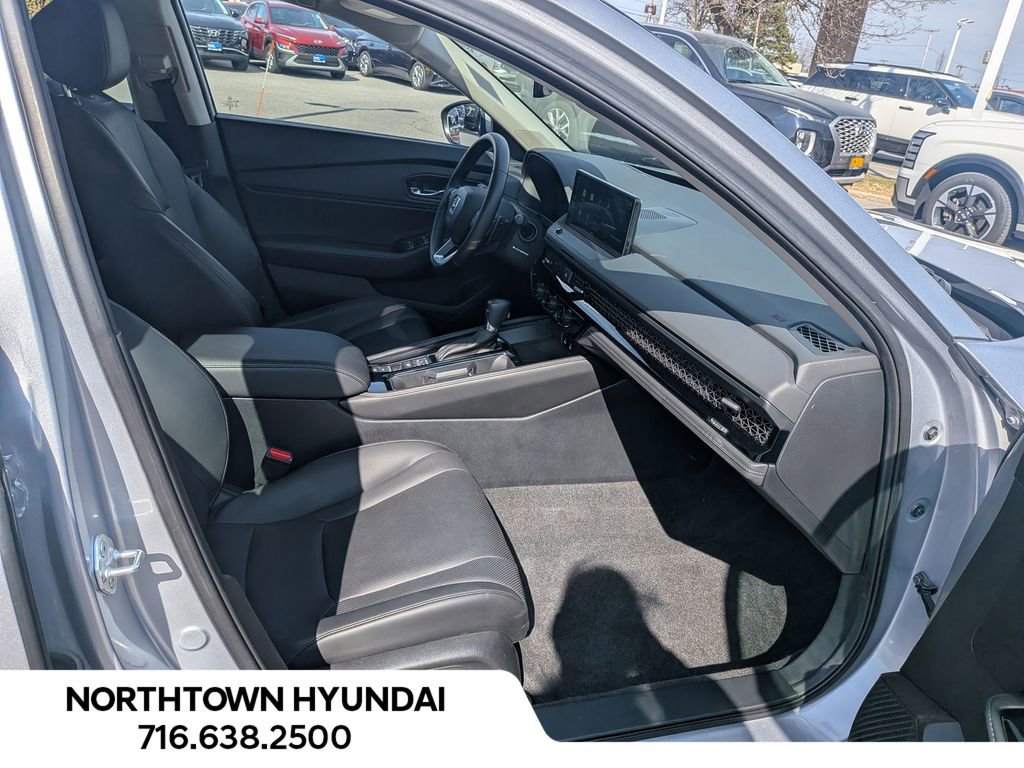 Used 2023 Honda Accord Touring image 37