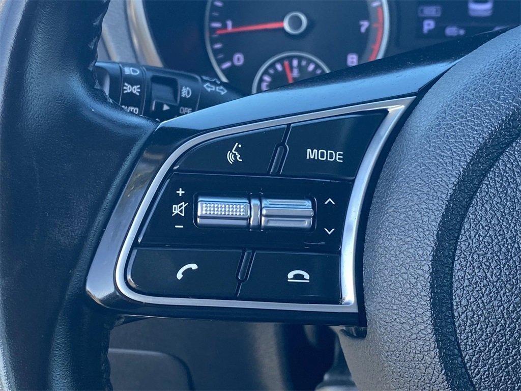 Used 2020 Kia Optima S image 23