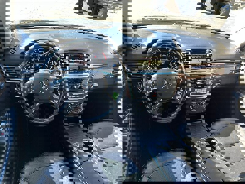 Used 2014 Mercedes-Benz ML 350 4MATIC w/ Premium 1 Package image 18