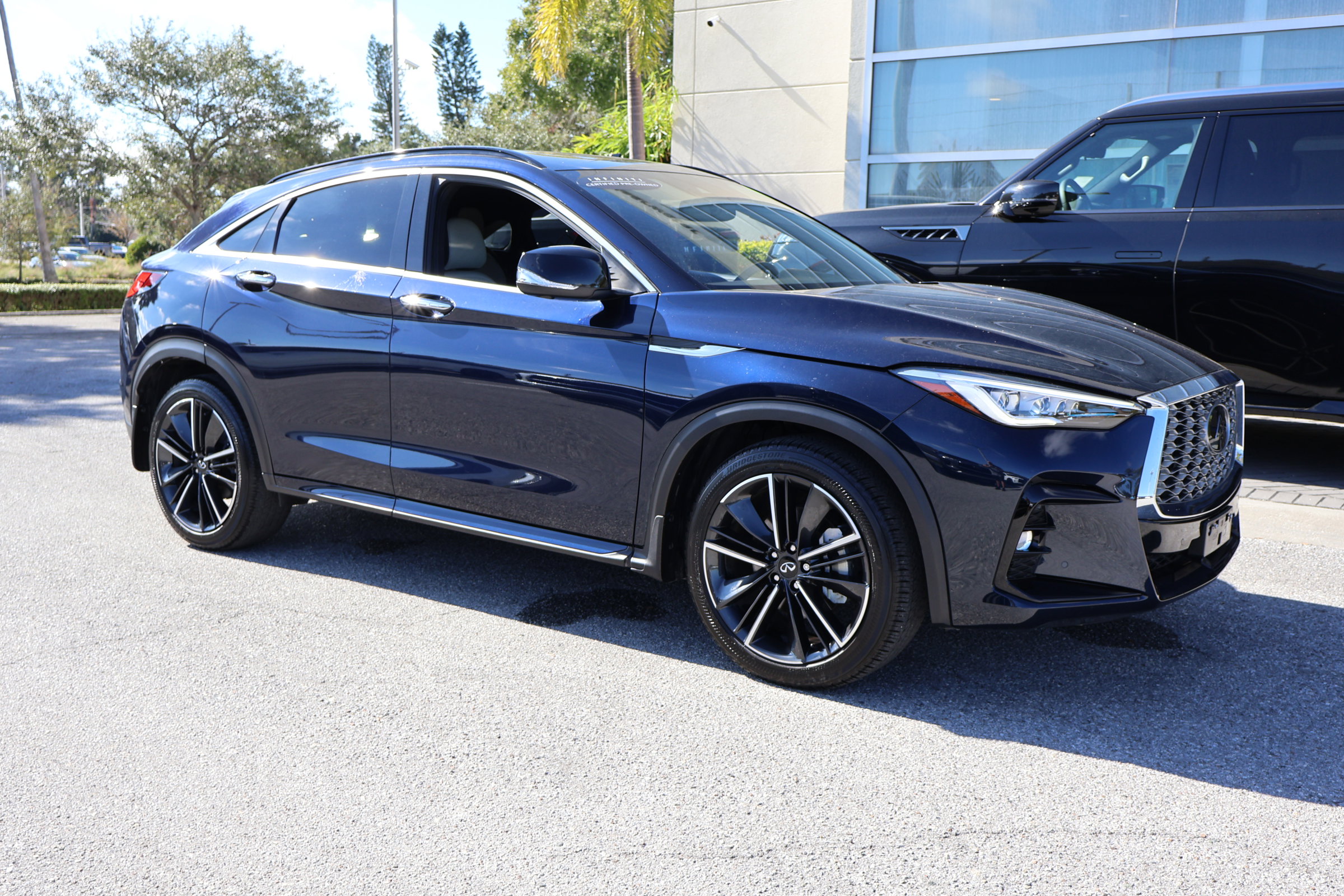 Certified 2023 INFINITI QX55 Essential image 12