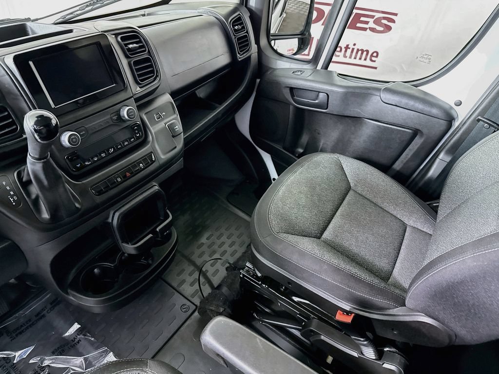 Used 2025 RAM ProMaster 2500 w/ U-Haul Equipment Group FWD image 24