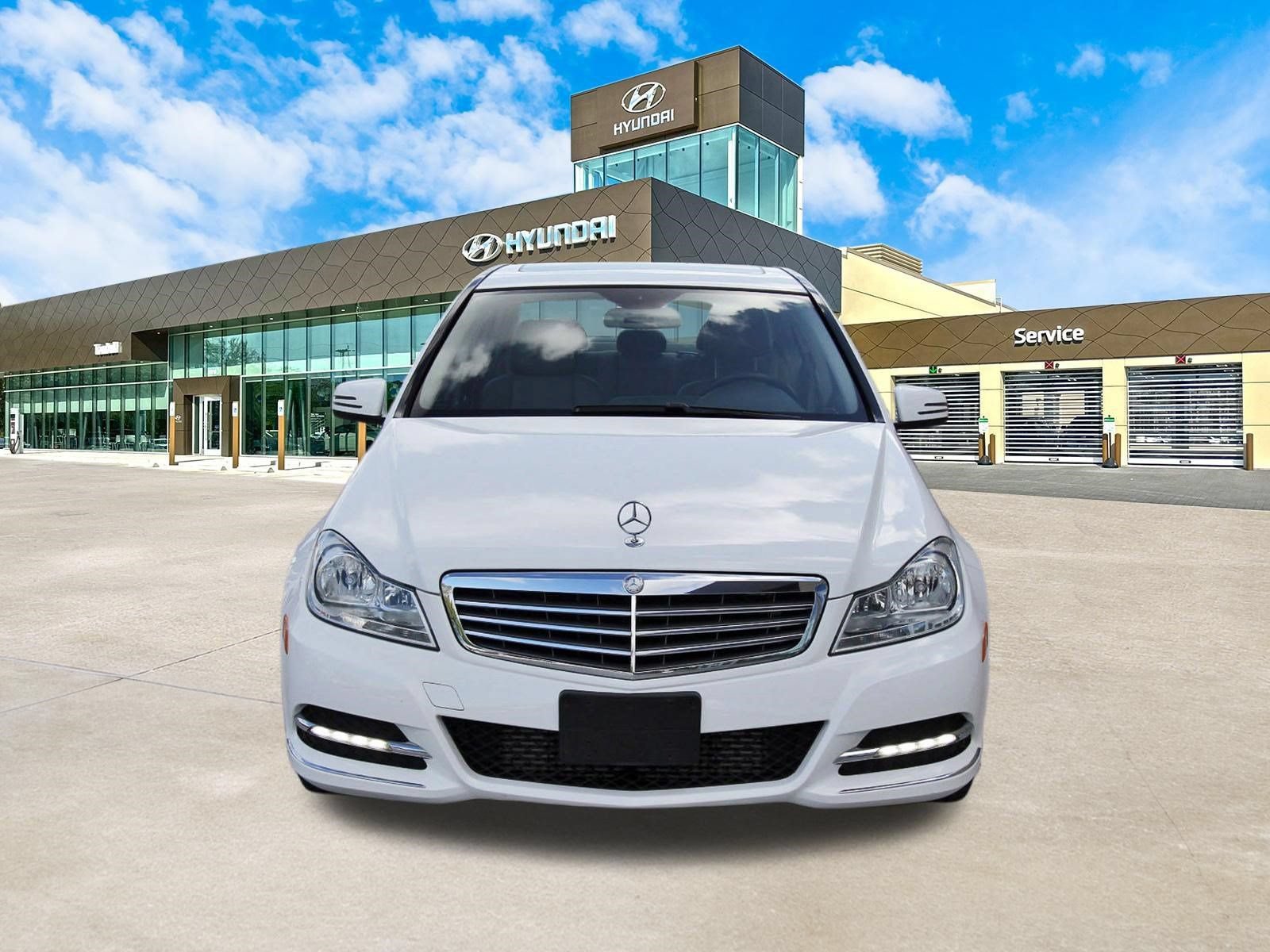 Used 2013 Mercedes-Benz C 250 Sedan video 2