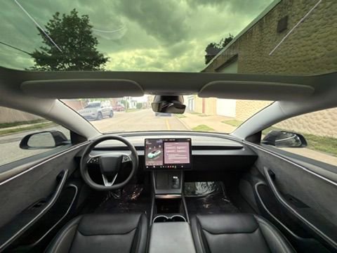 Used 2025 Tesla Model 3 Long Range AWD/4WD image 32