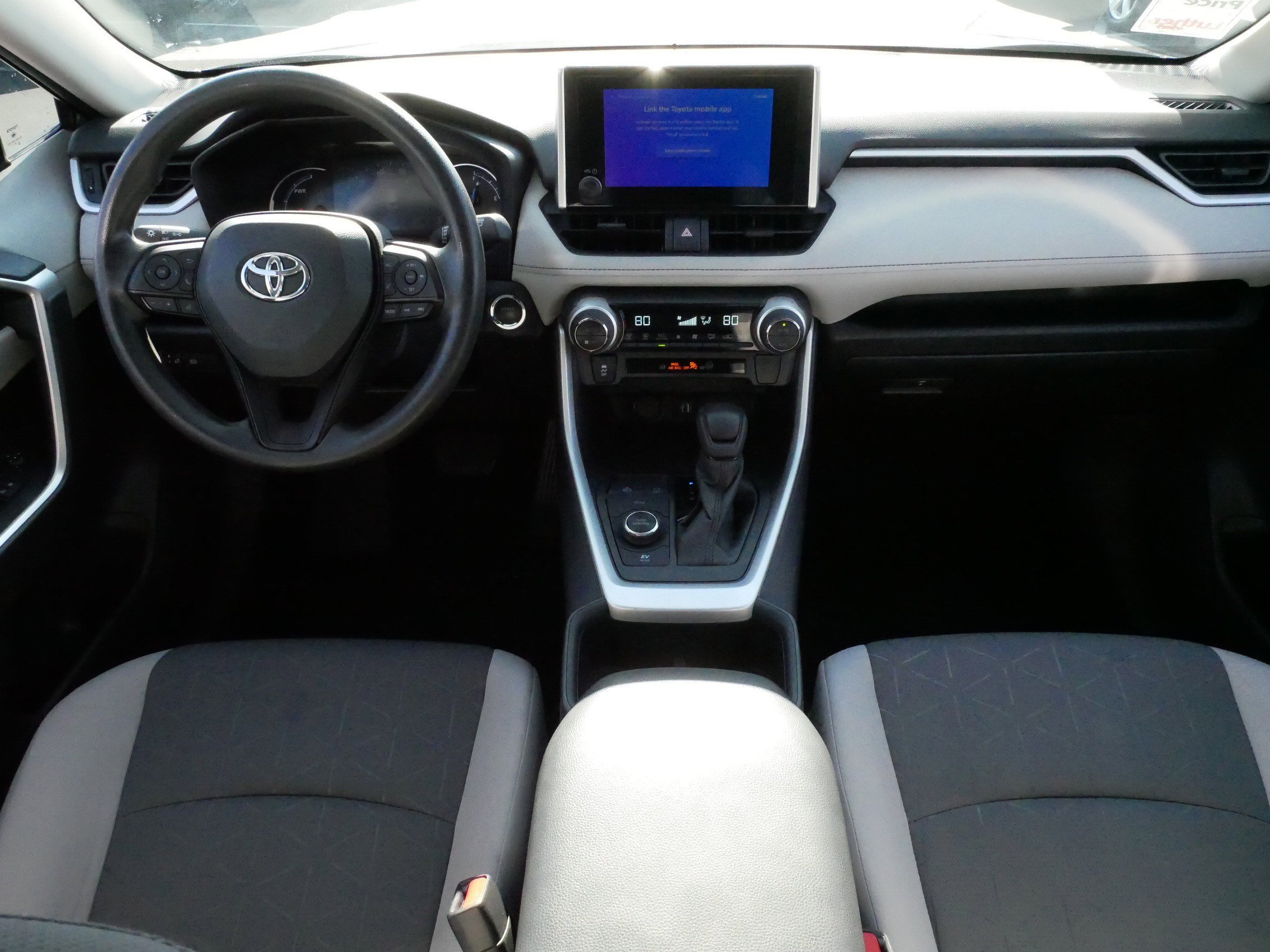 Certified 2024 Toyota RAV4 XLE image 10