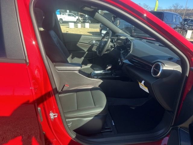 New 2026 Chevrolet Trax RS w/ Driver Confidence Package image 30