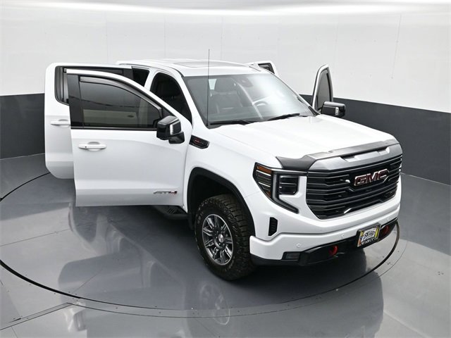 Used 2024 GMC Sierra 1500 AT4 w/ Technology Package image 29