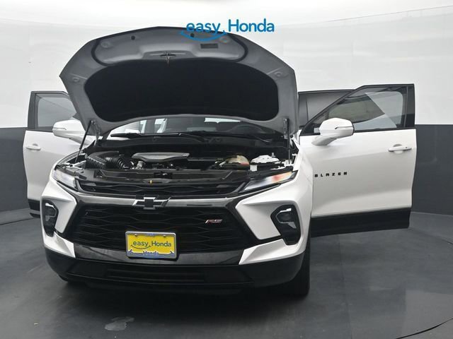 Used 2023 Chevrolet Blazer RS FWD image 36